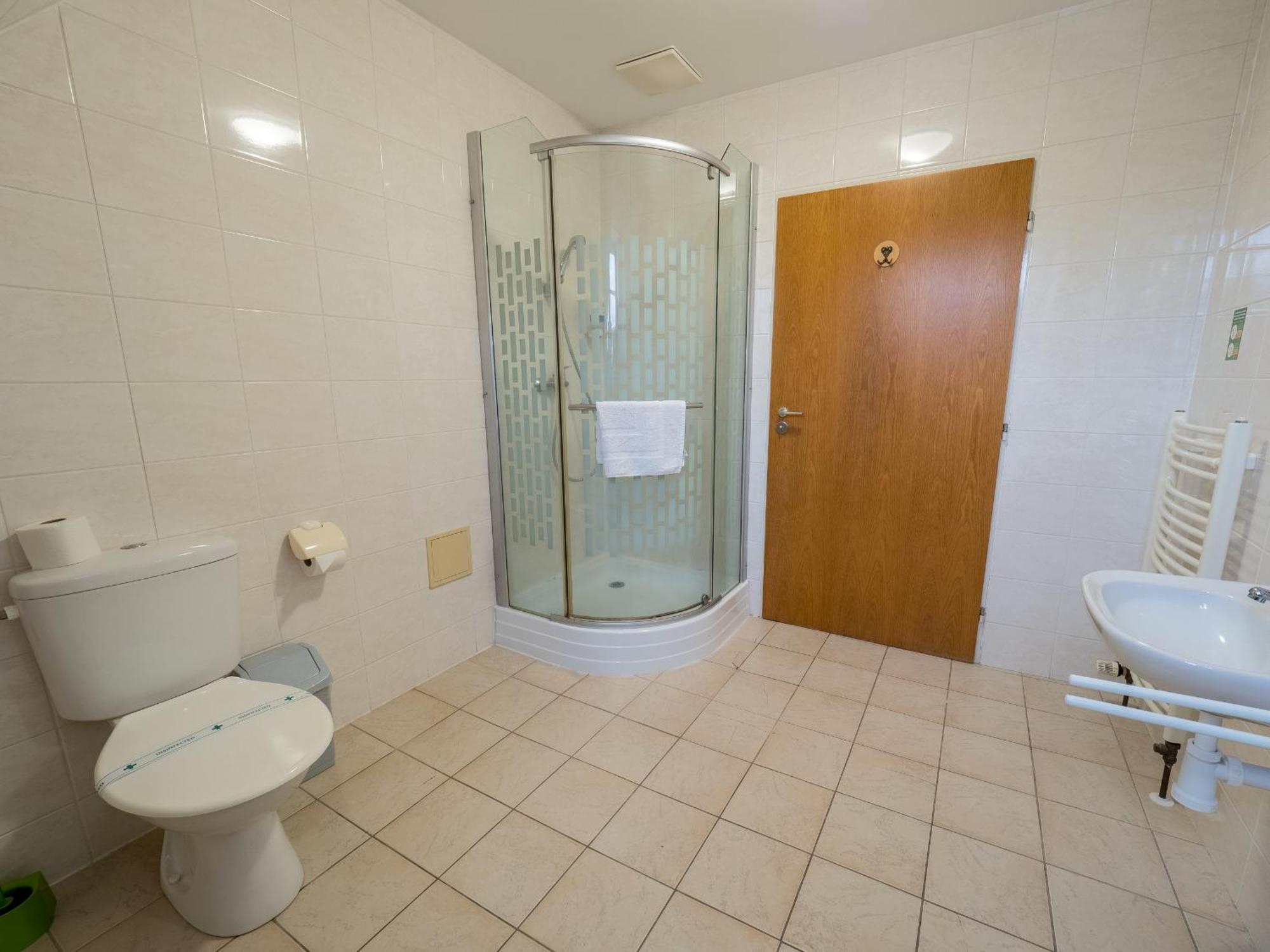Klášter Hejnice, Vzdělávací, Konferenční A Poutní Dům Pensión 3*
