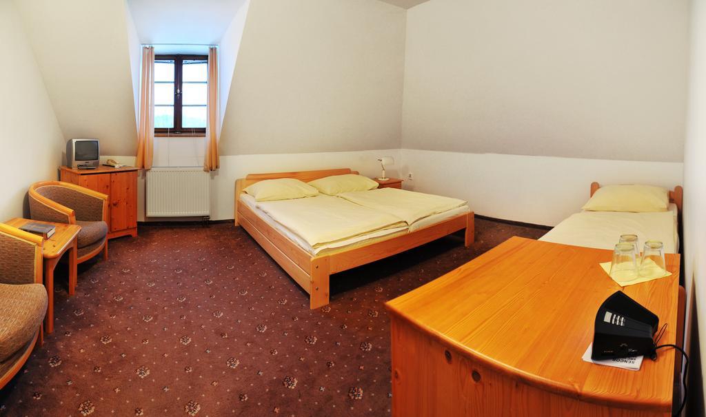 Klášter Hejnice, Vzdělávací, Konferenční A Poutní Dům 3* Hejnice (Liberec)